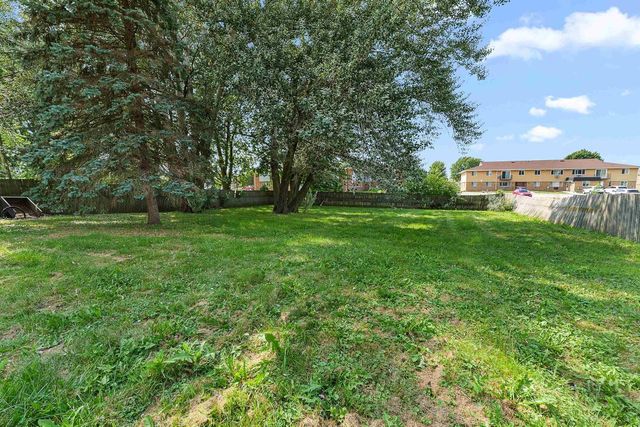 302 MCKINLEY STREET, North Fond Du Lac, WI 54937