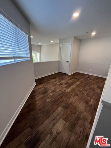 7660 Beverly Boulevard 407, Los Angeles, CA 90036