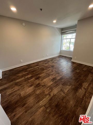 7660 Beverly Boulevard 407, Los Angeles, CA 90036