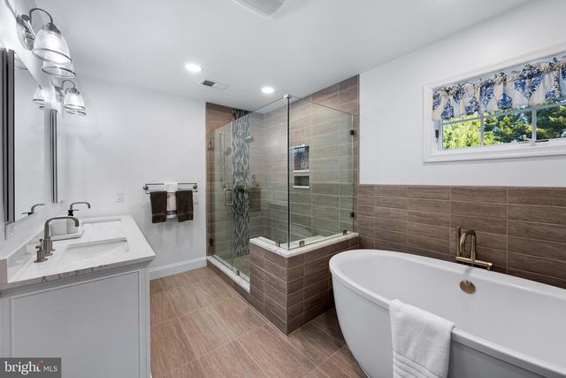 228 PROSPECT BAY DR W, Grasonville, MD 21638