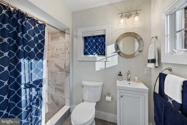 228 PROSPECT BAY DR W, Grasonville, MD 21638