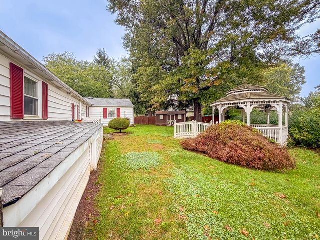 678 CLIFFORD ST, Warminster, PA 18974
