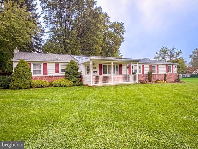 678 CLIFFORD ST, Warminster, PA 18974