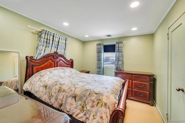 67 Myers Avenue, Hicksville, NY 11801