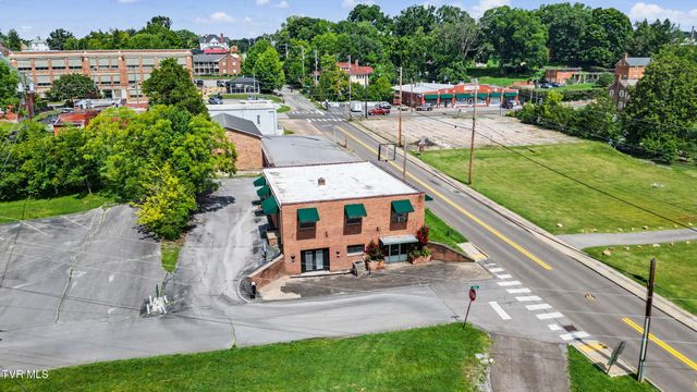 204 East Mckee Street, Greeneville, TN 37743