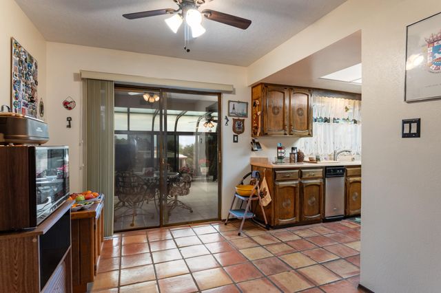 4121 Glen Canyon Road NE, Albuquerque, NM 87111