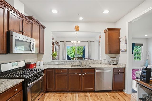 11 Crispwater Way 11, Hopkinton, MA 01748