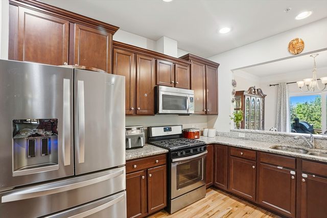 11 Crispwater Way 11, Hopkinton, MA 01748