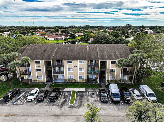 450 Palm Circle 106, Pembroke Pines, FL 33025