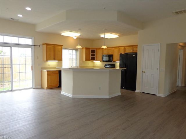 805 Windom BLVD, Chesapeake, VA 23320