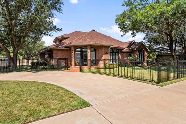 9306 Nashville Avenue, Lubbock, TX 79423