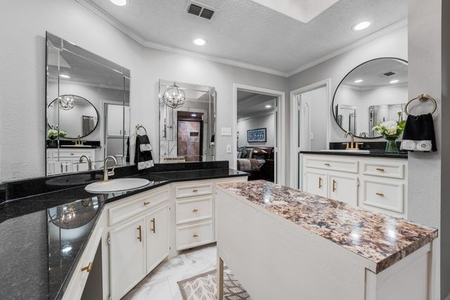 9306 Nashville Avenue, Lubbock, TX 79423