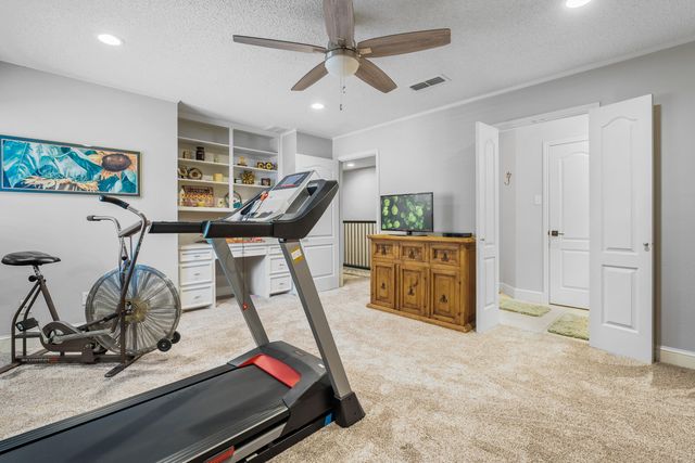 9306 Nashville Avenue, Lubbock, TX 79423