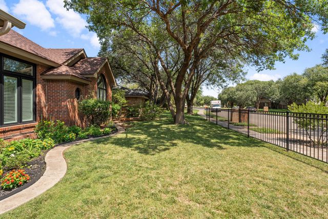 9306 Nashville Avenue, Lubbock, TX 79423