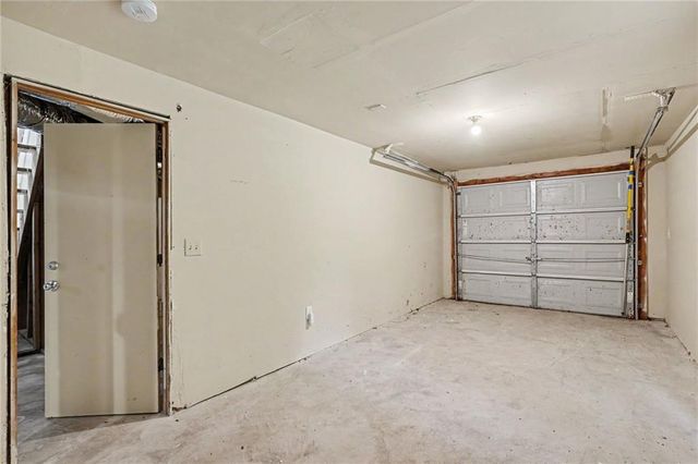 6092 Leverett Drive, Lithonia, GA 30038