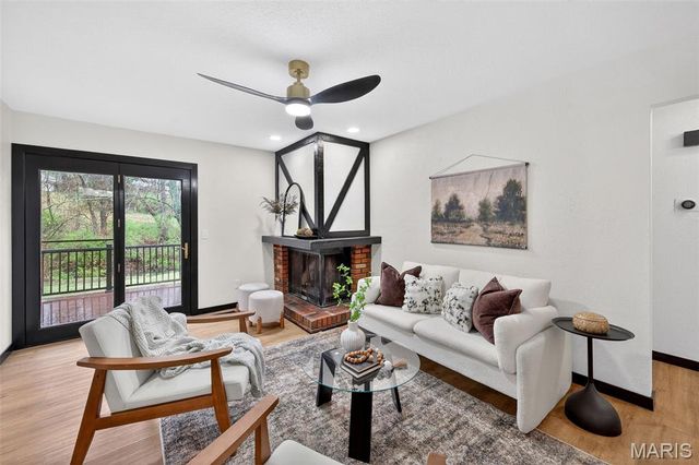 2701 Westminister Drive, St Charles, MO 63301