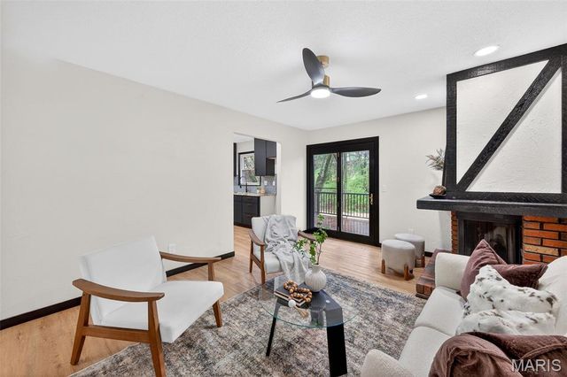 2701 Westminister Drive, St Charles, MO 63301