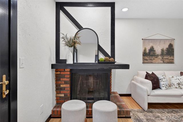 2701 Westminister Drive, St Charles, MO 63301