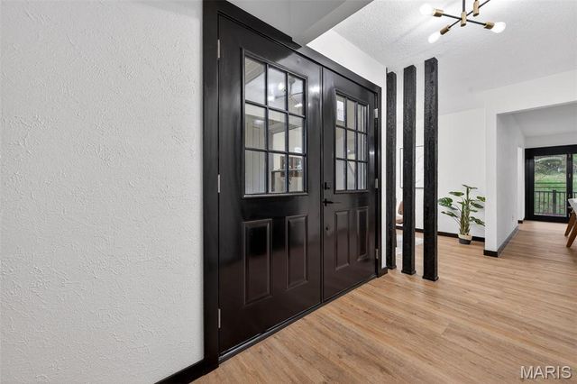 2701 Westminister Drive, St Charles, MO 63301