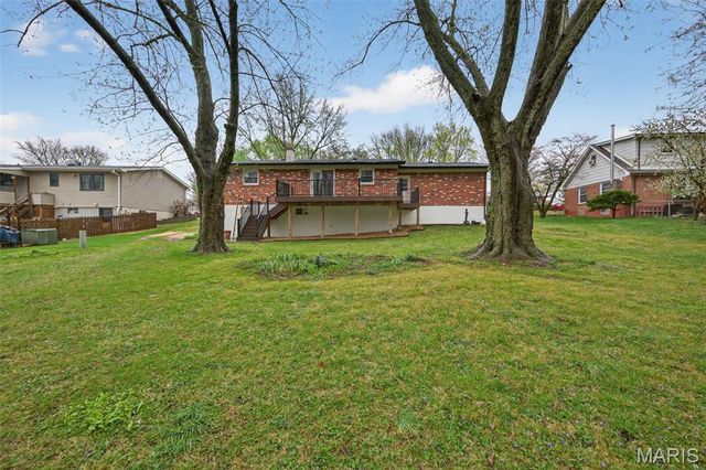 2701 Westminister Drive, St Charles, MO 63301