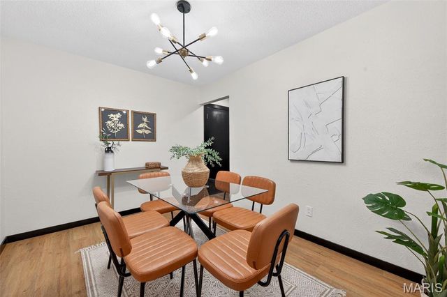 2701 Westminister Drive, St Charles, MO 63301