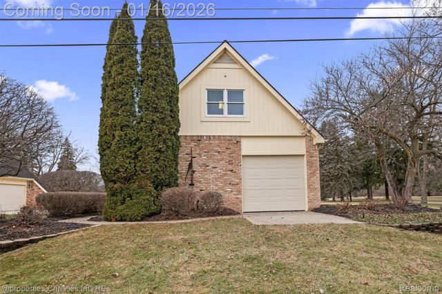 9150 Chubb Road, Salem Township, MI 48167