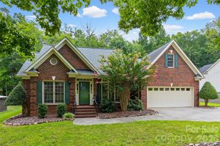 5385 Apple Glen Drive, Harrisburg, NC 28075