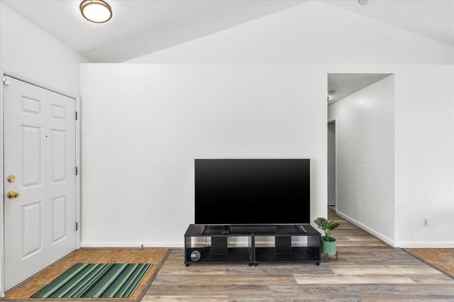 3004 Woodrose Ct, Modesto, CA 95350