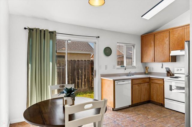 3004 Woodrose Ct, Modesto, CA 95350