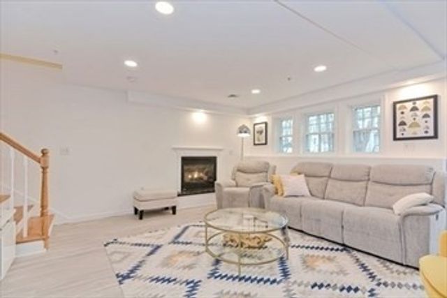 603 Revere Beach Pkwy 603, Revere, MA 02151