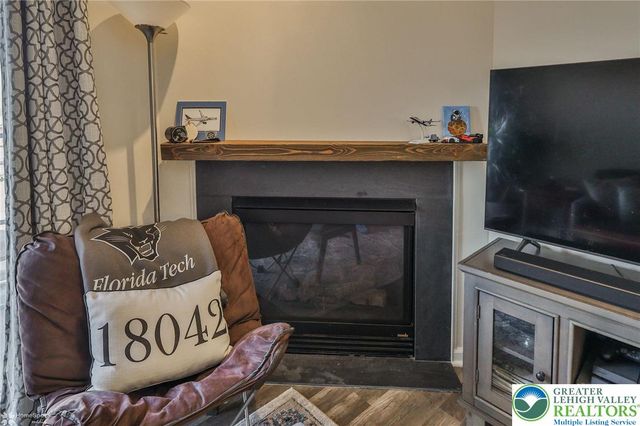 927 Eden Terrace, Easton, PA 18042