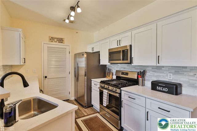 927 Eden Terrace, Easton, PA 18042