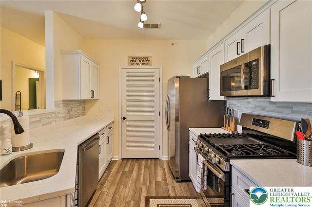 927 Eden Terrace, Easton, PA 18042