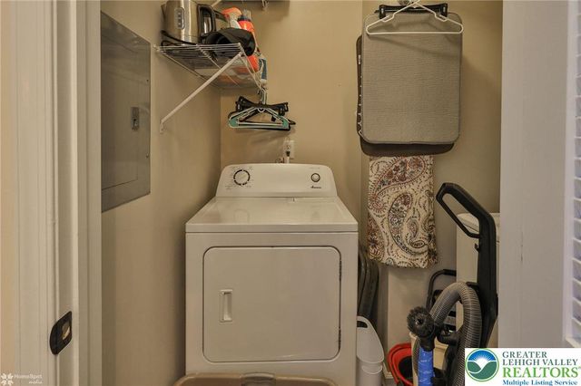 927 Eden Terrace, Easton, PA 18042