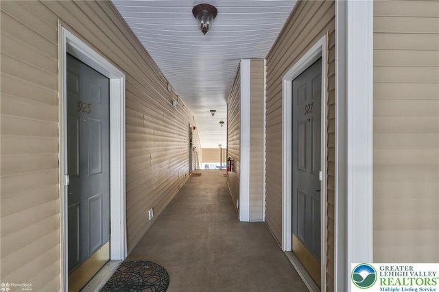 927 Eden Terrace, Easton, PA 18042