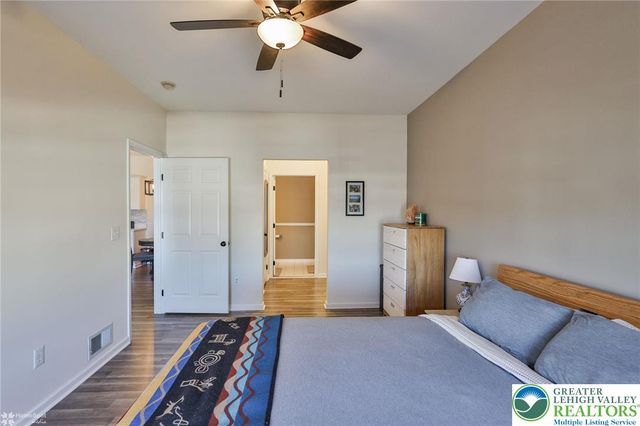 927 Eden Terrace, Easton, PA 18042