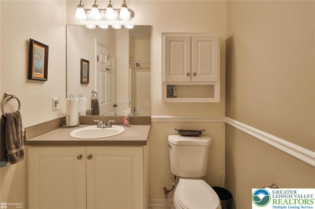 927 Eden Terrace, Easton, PA 18042