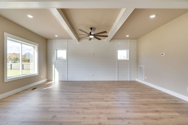 3327 Booker Ridge Rd, Mount Pleasant, TN 38474