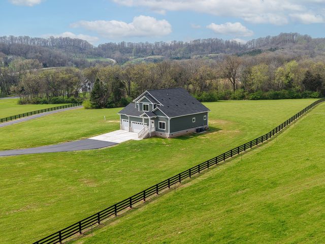 3327 Booker Ridge Rd, Mount Pleasant, TN 38474