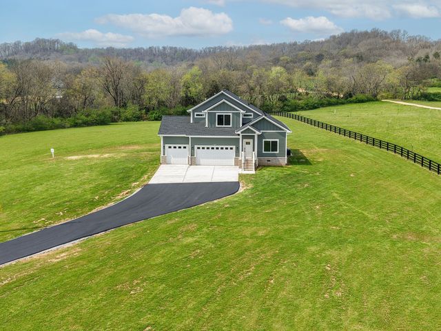 3327 Booker Ridge Rd, Mount Pleasant, TN 38474