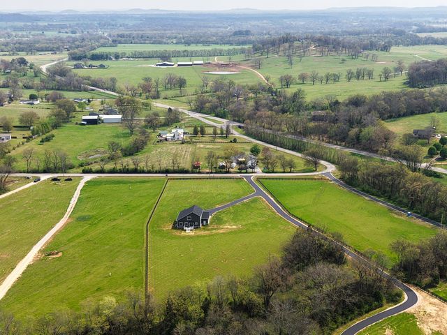 3327 Booker Ridge Rd, Mount Pleasant, TN 38474