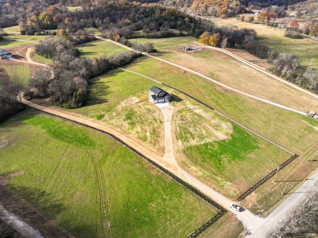 3327 Booker Ridge Rd, Mount Pleasant, TN 38474