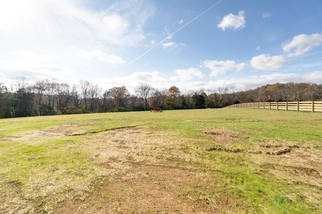 3327 Booker Ridge Rd, Mount Pleasant, TN 38474