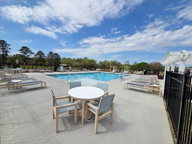 41 Fox Sedge Place, Lillington, NC 27546