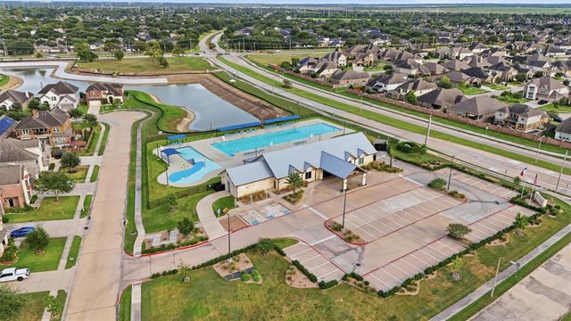 404 Westwood Drive, League City, TX 77573