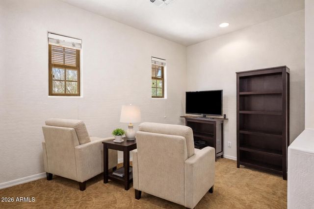 3980 E ROBIN Lane, Phoenix, AZ 85050