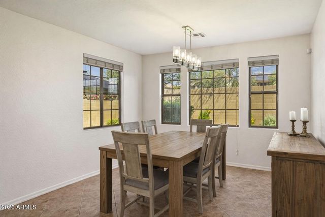 3980 E ROBIN Lane, Phoenix, AZ 85050