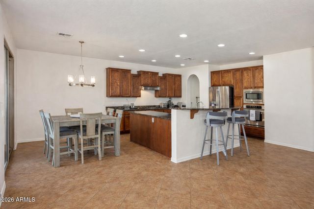 3980 E ROBIN Lane, Phoenix, AZ 85050