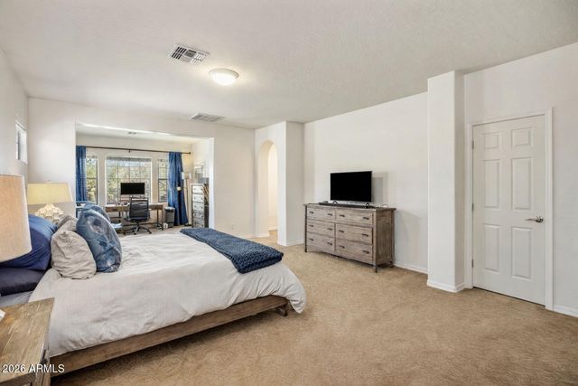 3980 E ROBIN Lane, Phoenix, AZ 85050