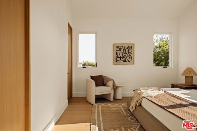 1758 S Holt Avenue, Los Angeles, CA 90035